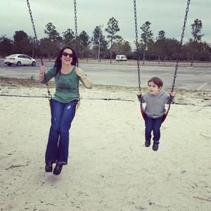 Meet your Posher, Caitlin